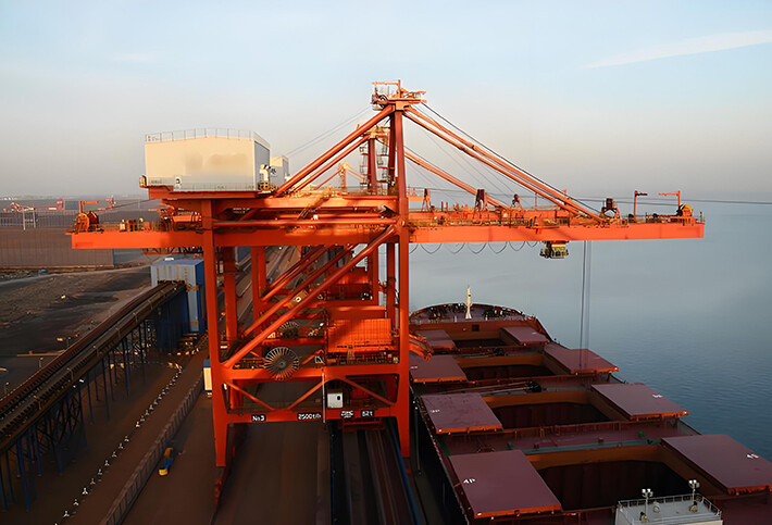Bridge-Type Grab Ship Unloader