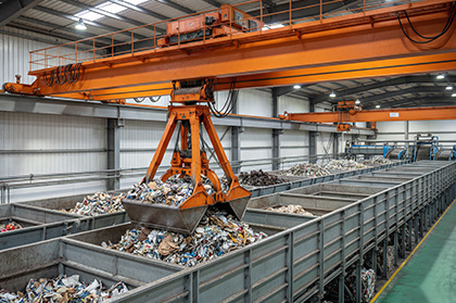 Garbage-Grab-Overhead-Crane07