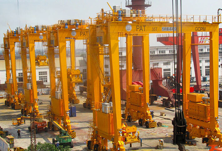 Rubber-Tyred Container Gantry Crane (RTG)