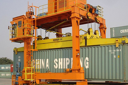 Rubber-Tyred-Gantry-Crane03