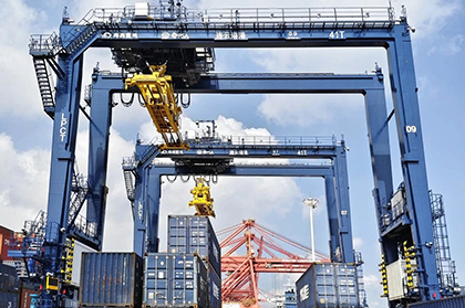 Rubber-Tyred-Gantry-Crane04